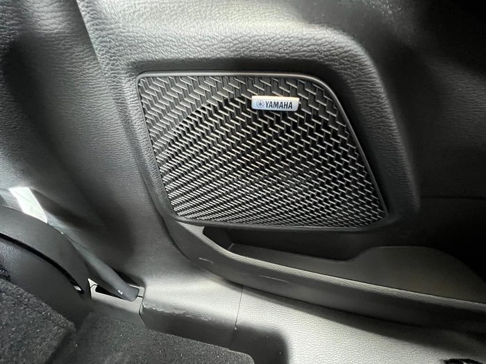 2025 Mitsubishi Outlander ES