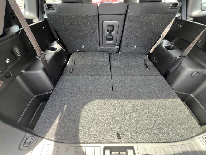 2025 Mitsubishi Outlander ES