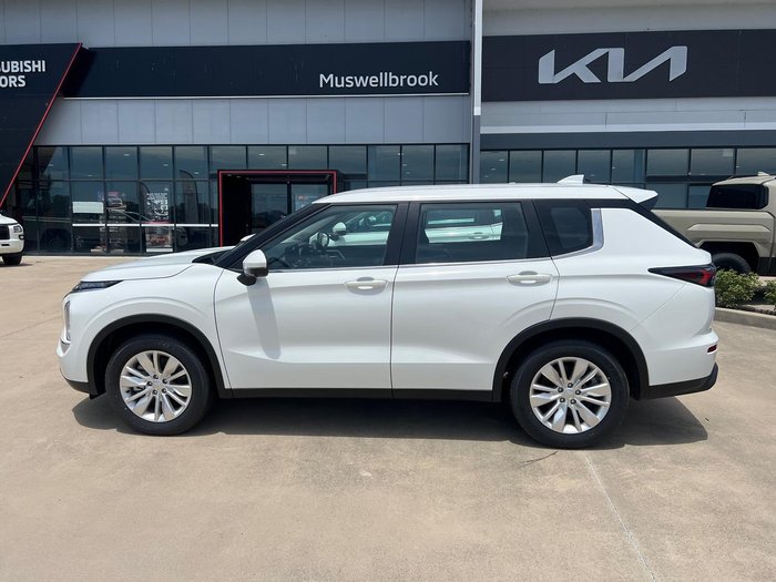 2025 Mitsubishi Outlander ES ZM MY24 White