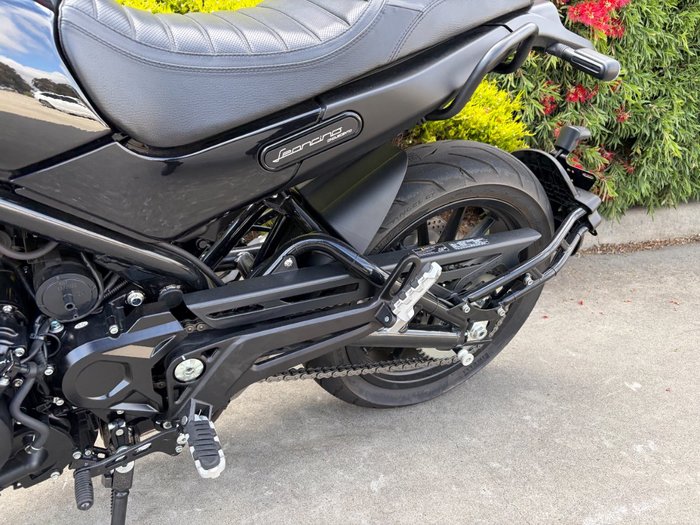 2022 Benelli LEONCINO (ABS) BLACK