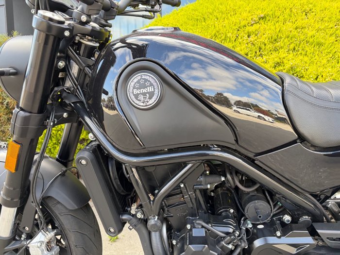 2022 Benelli LEONCINO (ABS) BLACK