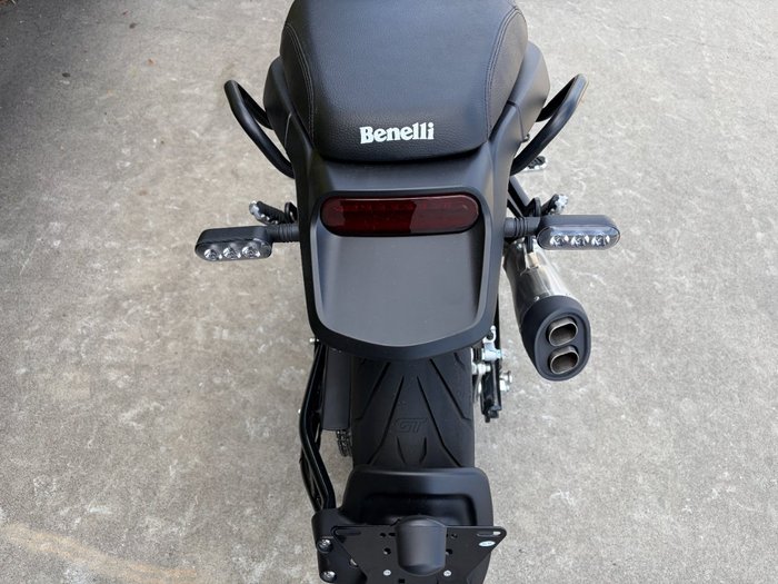 2022 Benelli LEONCINO (ABS) BLACK