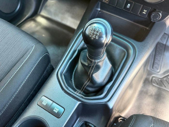 2018 Toyota Hilux SR