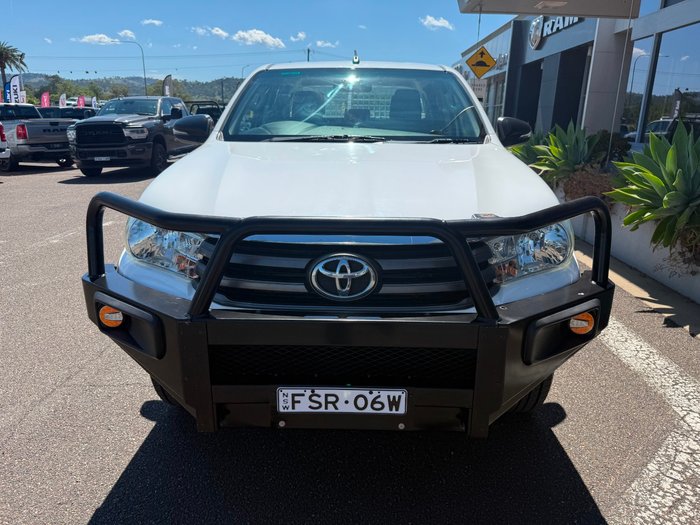 2018 Toyota Hilux SR