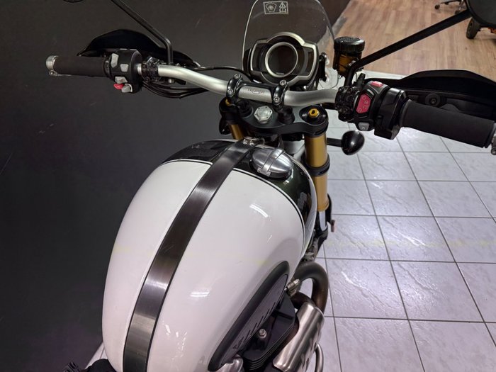 2019 TRIUMPH SCRAMBLER 1200 XE White