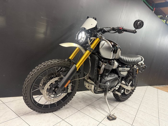 2022 TRIUMPH SCRAMBLER 1200 XE Silver