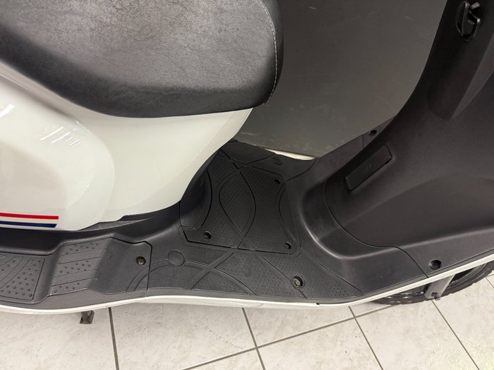 2021 SYM CLASSIC 125 White