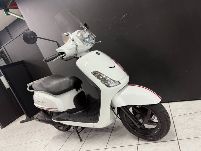 2021 SYM CLASSIC 125 White