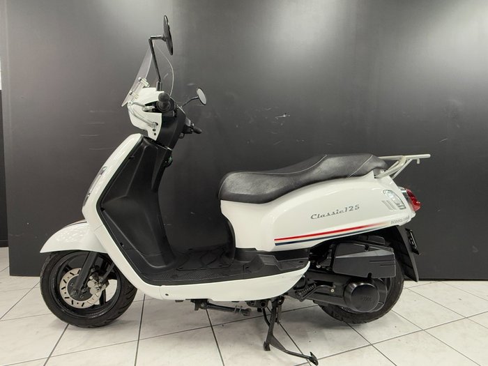 2021 SYM CLASSIC 125 White