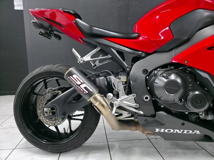 2015 Honda CBR1000RR (FIREBLADE) Red