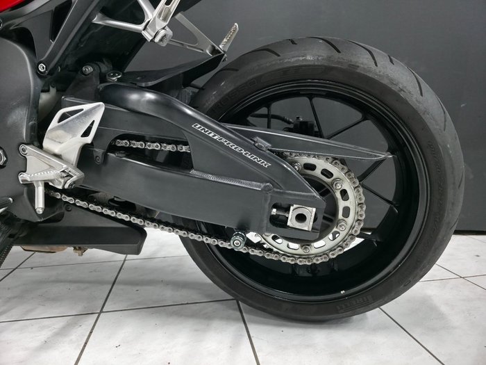 2015 Honda CBR1000RR (FIREBLADE) Red