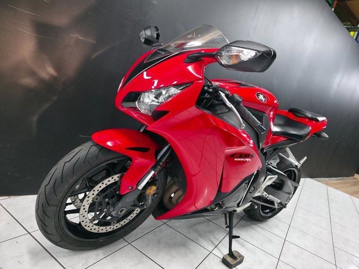 2015 Honda CBR1000RR (FIREBLADE) Red