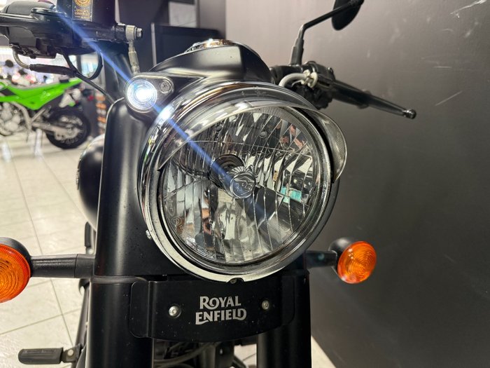 2024 Royal Enfield CLASSIC 350 DARK Black