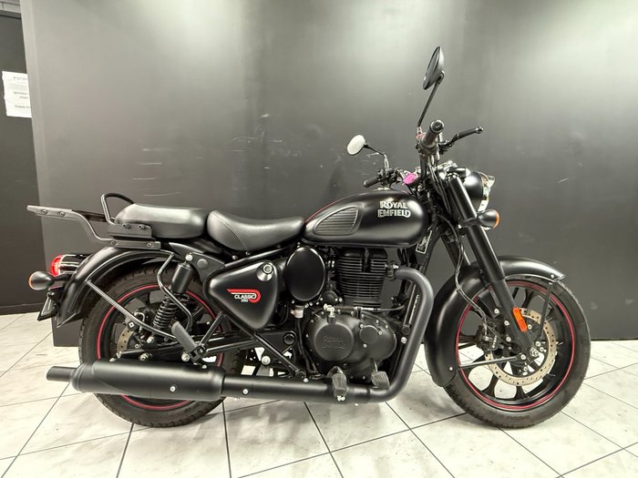 2024 Royal Enfield CLASSIC 350 DARK Black