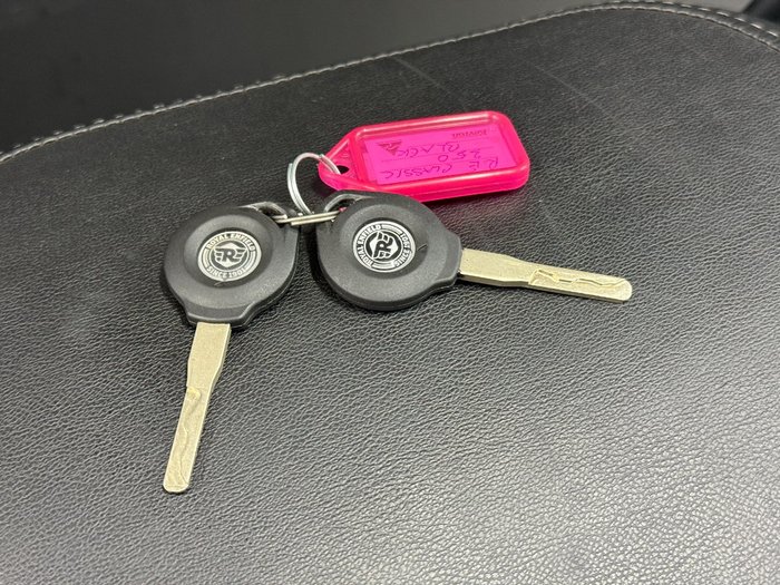 2024 Royal Enfield CLASSIC 350 DARK Black