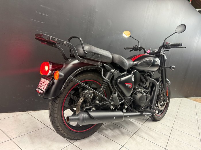 2024 Royal Enfield CLASSIC 350 DARK Black