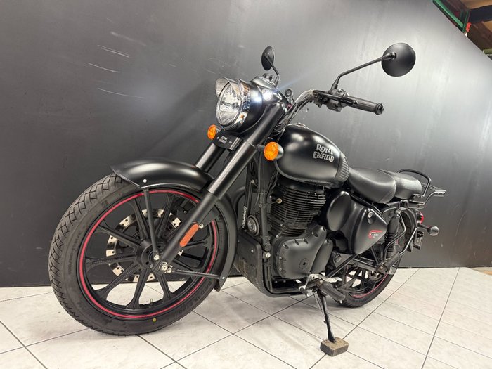 2024 Royal Enfield CLASSIC 350 DARK Black