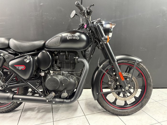 2024 Royal Enfield CLASSIC 350 DARK Black