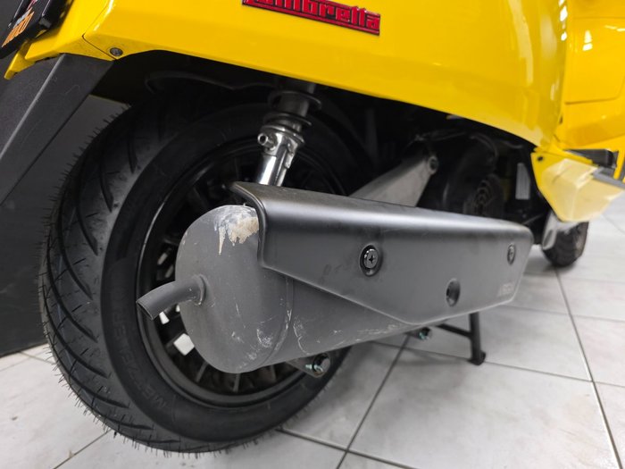 2023 Lambretta V 200 SPECIAL Yellow