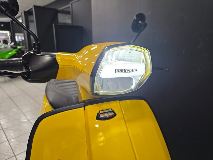 2023 Lambretta V 200 SPECIAL Yellow
