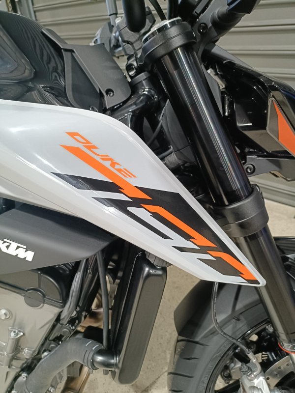 2024 KTM 790 DUKE GREY