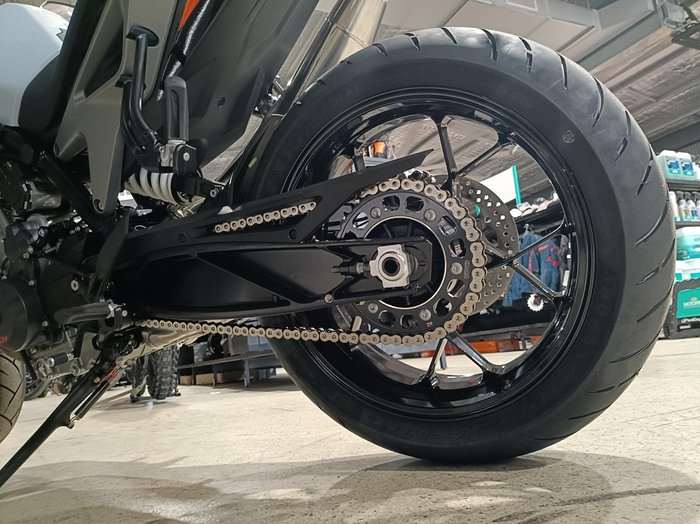 2024 KTM 790 DUKE GREY