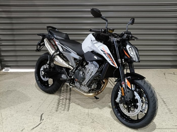 2024 KTM 790 DUKE GREY