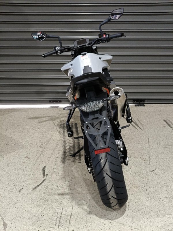 2024 KTM 790 DUKE GREY