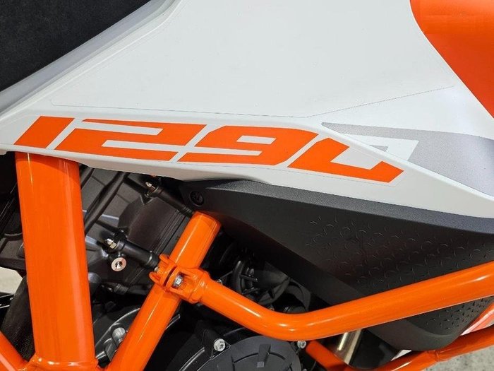 2023 KTM SUPER ADVENTURE R ORANGE