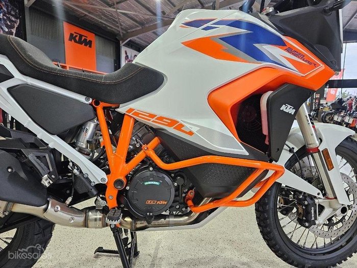 2023 KTM SUPER ADVENTURE R ORANGE