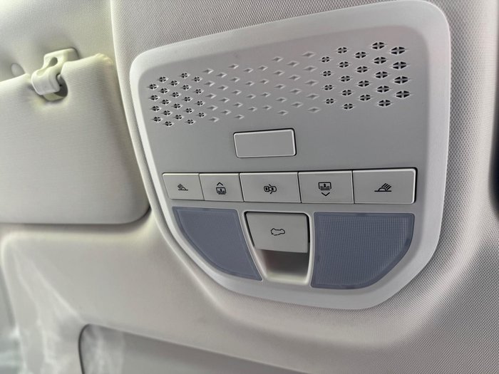 2025 Mahindra XUV3XO AX7L