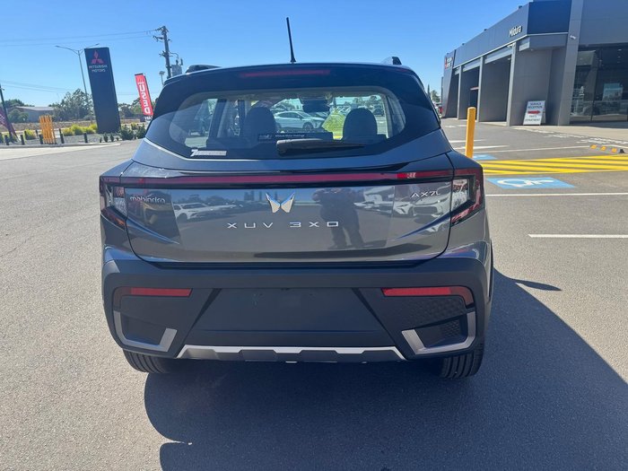 2025 Mahindra XUV3XO AX7L