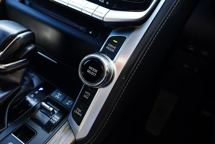 2023 Toyota Landcruiser VX