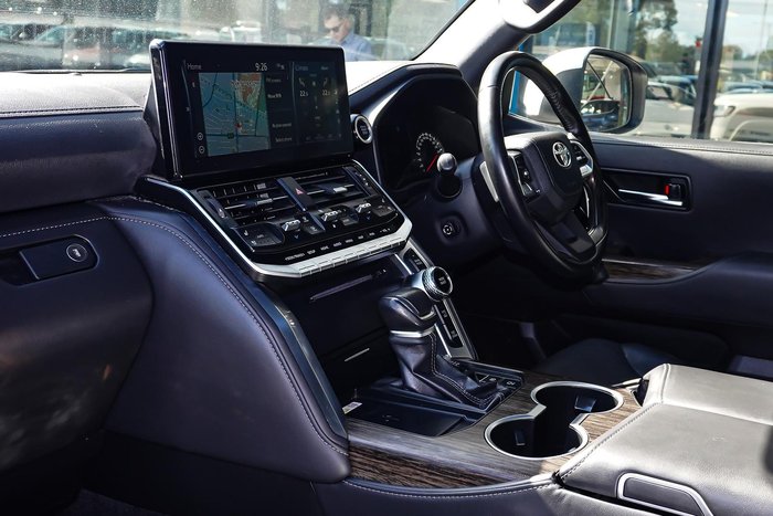 2023 Toyota Landcruiser VX