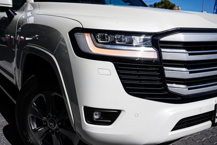 2023 Toyota Landcruiser VX