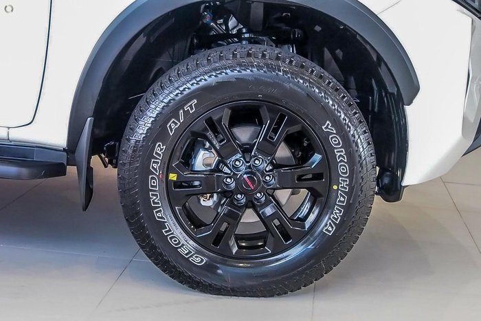 2025 Nissan Navara PRO-4X D23 MY25 4X4 Dual Range White Pearl