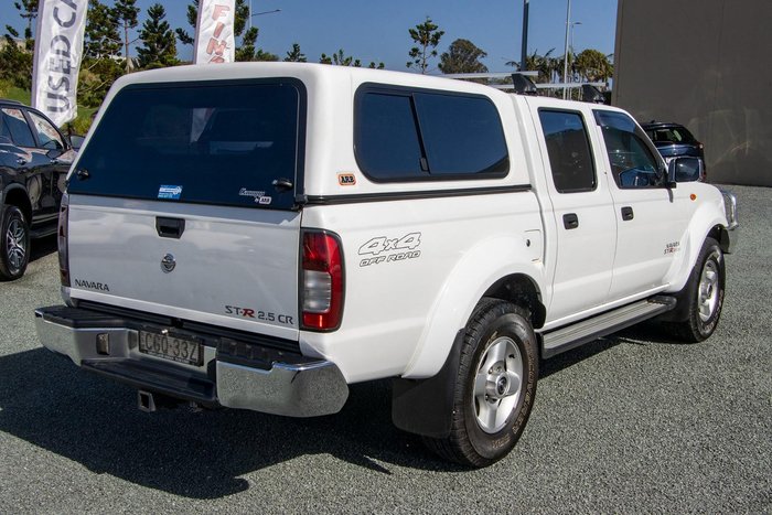 2012 Nissan Navara ST-R