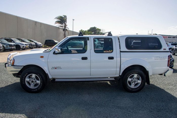 2012 Nissan Navara ST-R