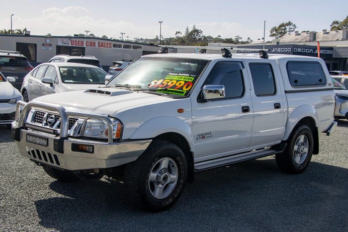 2012 Nissan Navara ST-R