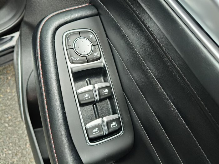 2022 MG HS Essence X