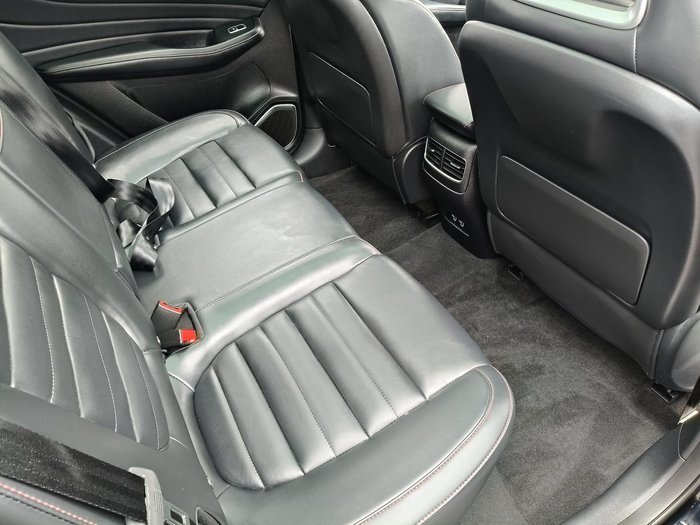 2022 MG HS Essence X