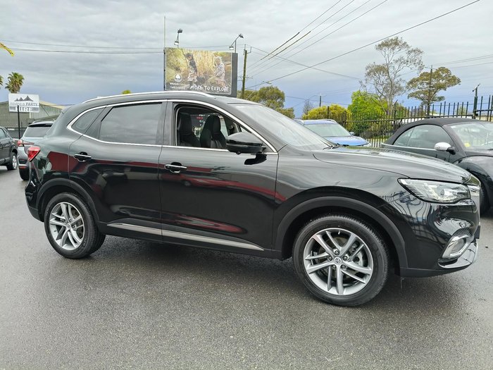 2022 MG HS Essence X