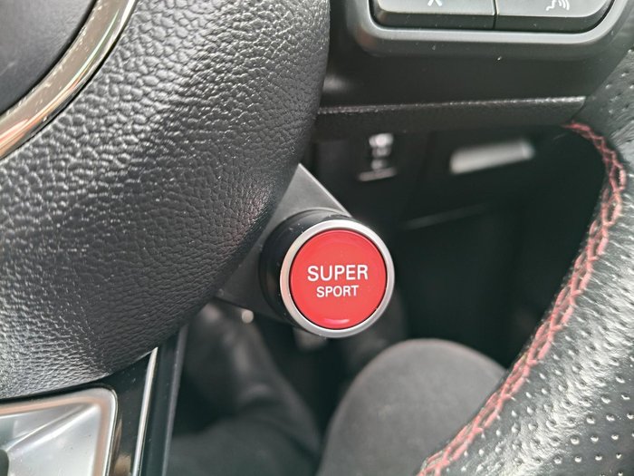 2022 MG HS Essence X