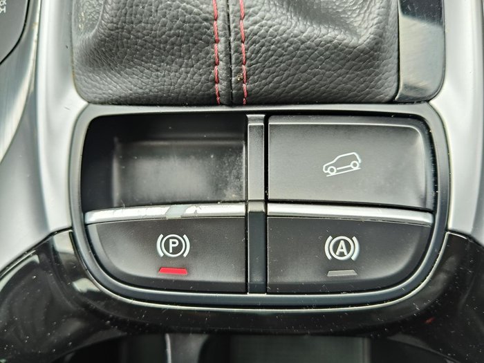 2022 MG HS Essence X