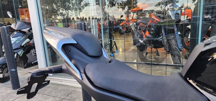 2025 CFMOTO 450 NK BLACK