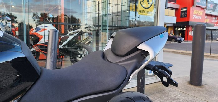 2025 CFMOTO 450 NK BLACK