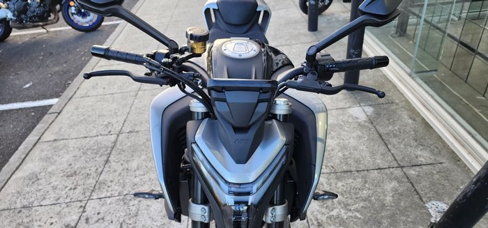 2025 CFMOTO 450 NK BLACK