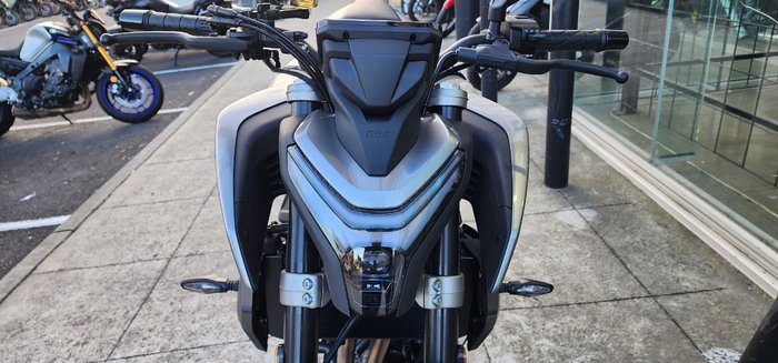 2025 CFMOTO 450 NK BLACK