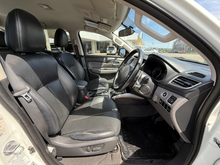 2016 Mitsubishi Triton Exceed