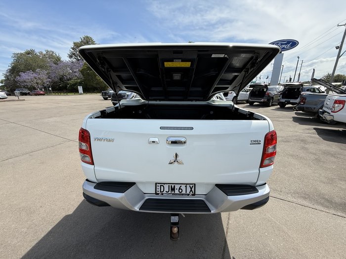 2016 Mitsubishi Triton Exceed